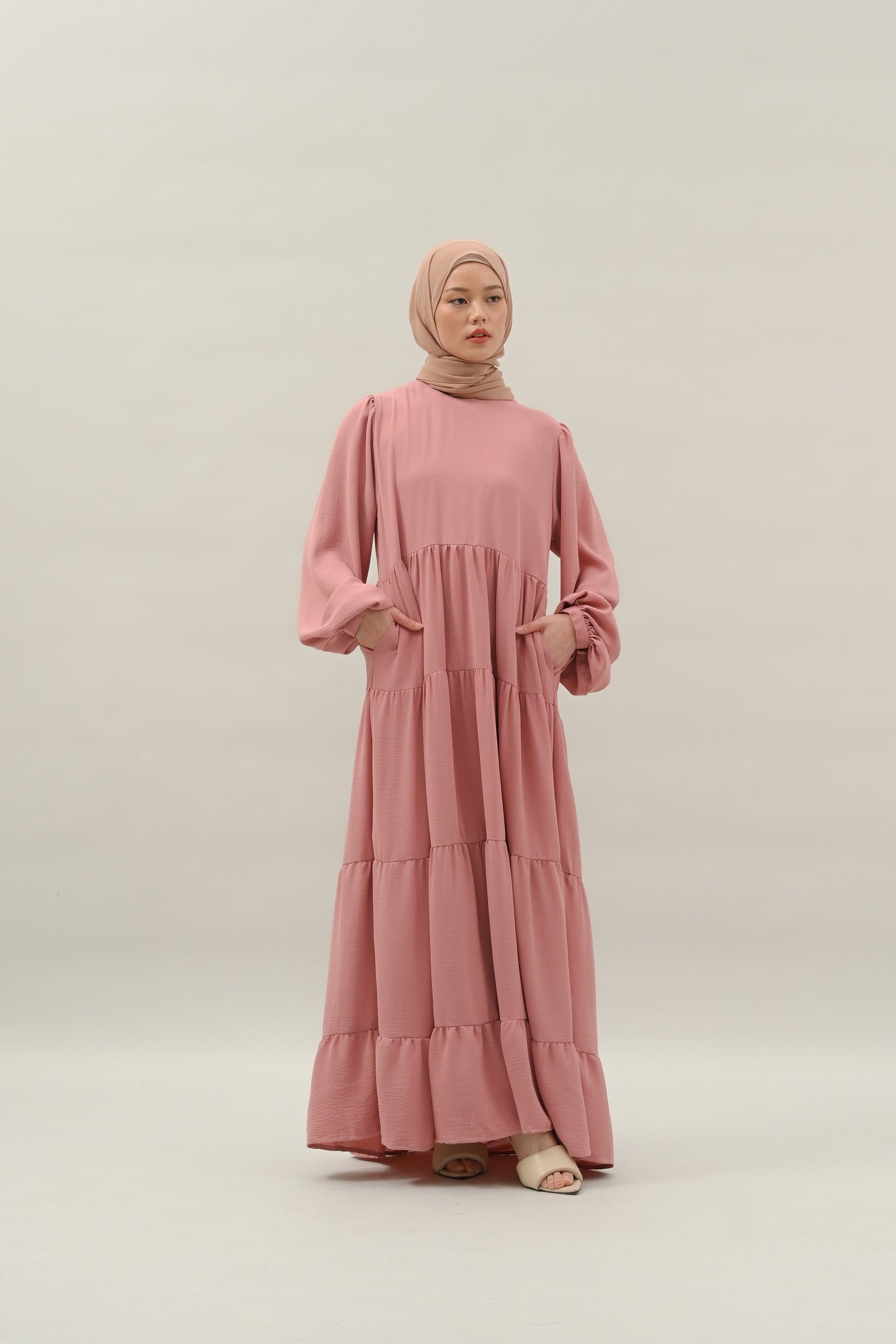 Robe Layna